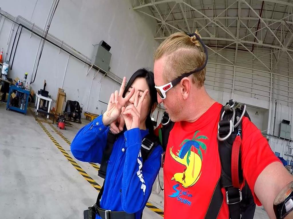 高空跳傘(Sky Diving)：我與教練