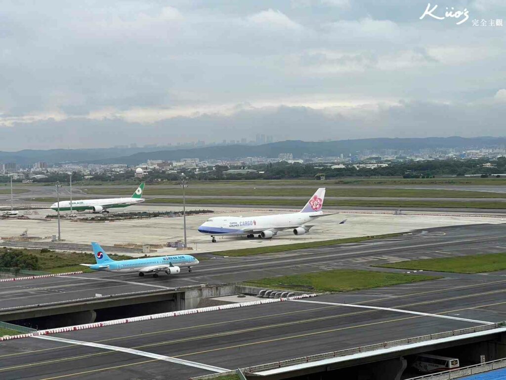 【2025台灣飛歐洲航線圖】10大台灣直飛城市、歐洲機票、住宿! 8 【2024最新】Top10長途飛機必備小物!搭飛機必帶.超實用!