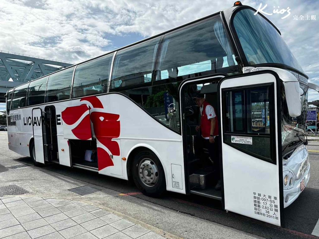 【2024雄獅旅遊】兩天一夜.緩慢大鵬灣.東港迎王.小琉球景點.專車接送!