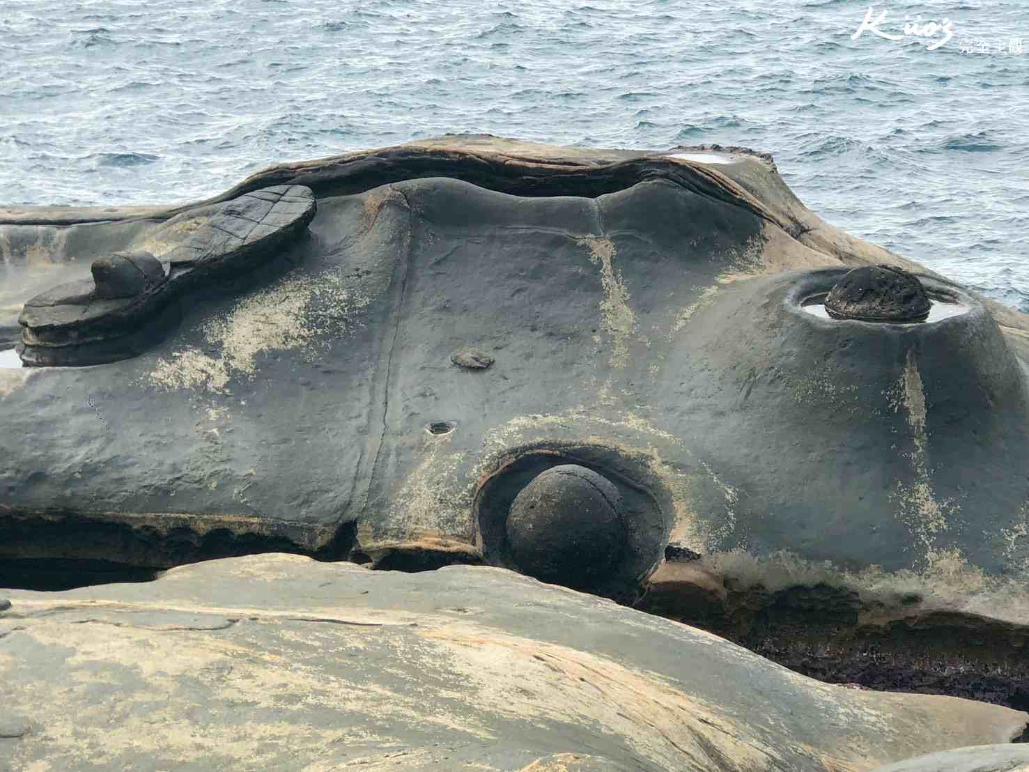 東北女王頭、燭群