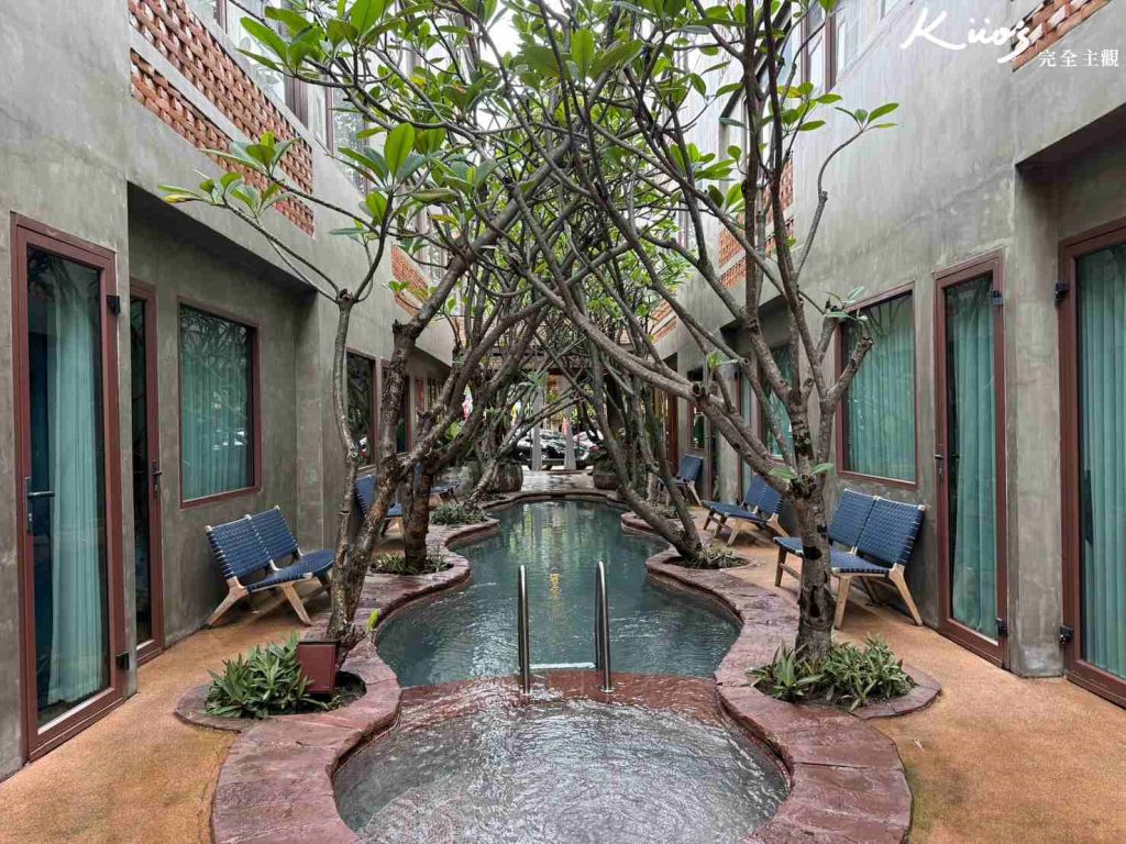 20251217183920 0 536e82