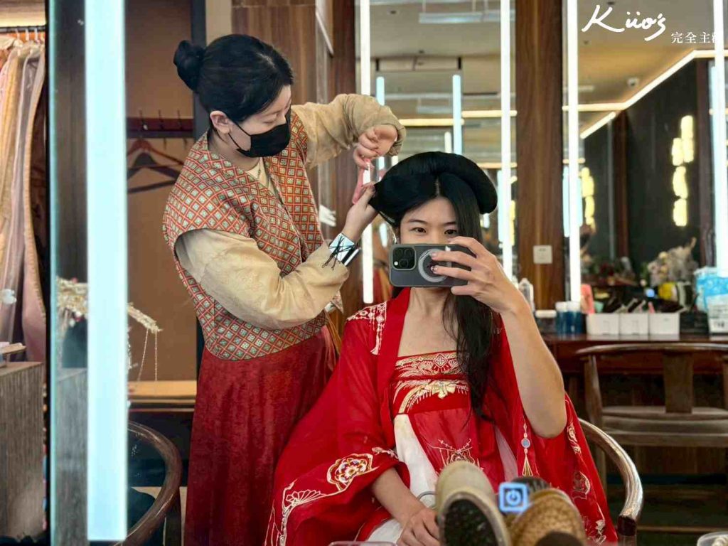 【上海宮廷宴】宮宴vs敘宴怎麼選?敘宴長安賦實測:換裝預約全攻略! 13 上海敘宴漢服體驗